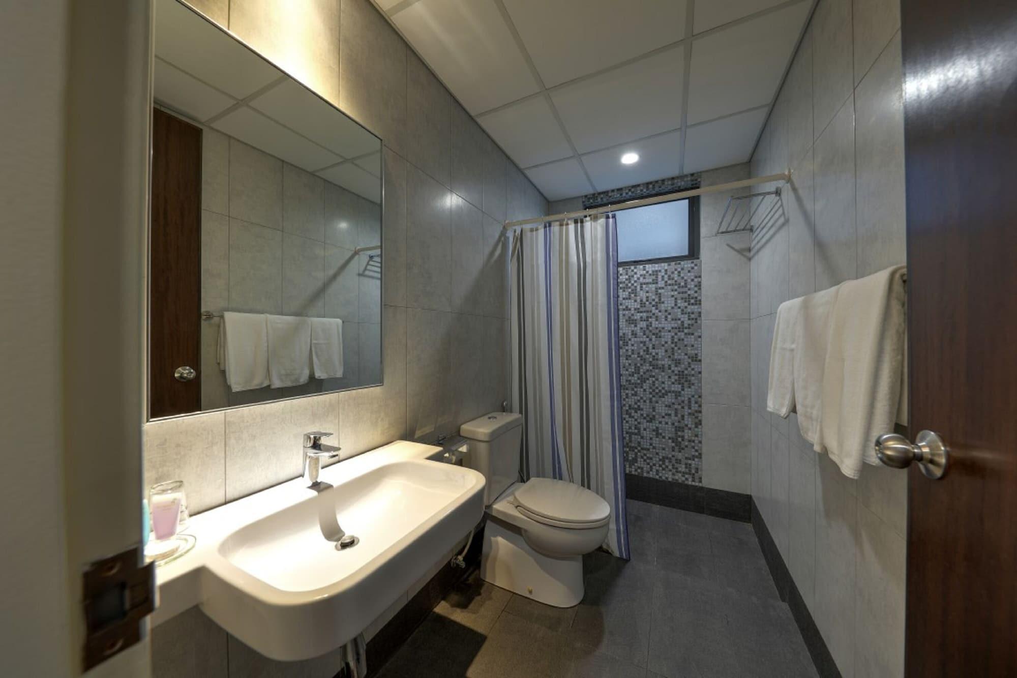 Acappella Suite Hotel, Shah Alam Esterno foto