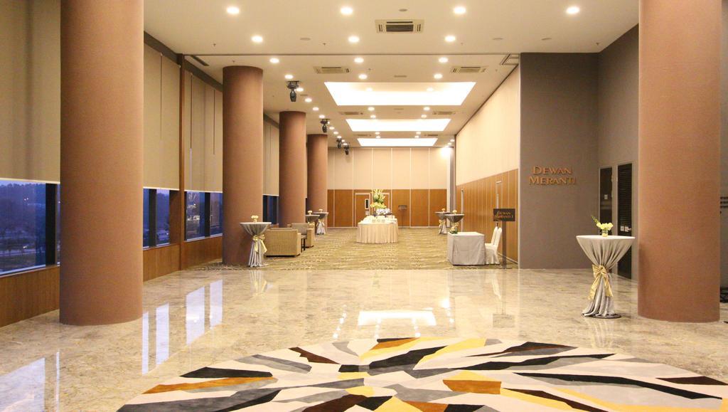 Acappella Suite Hotel, Shah Alam Esterno foto