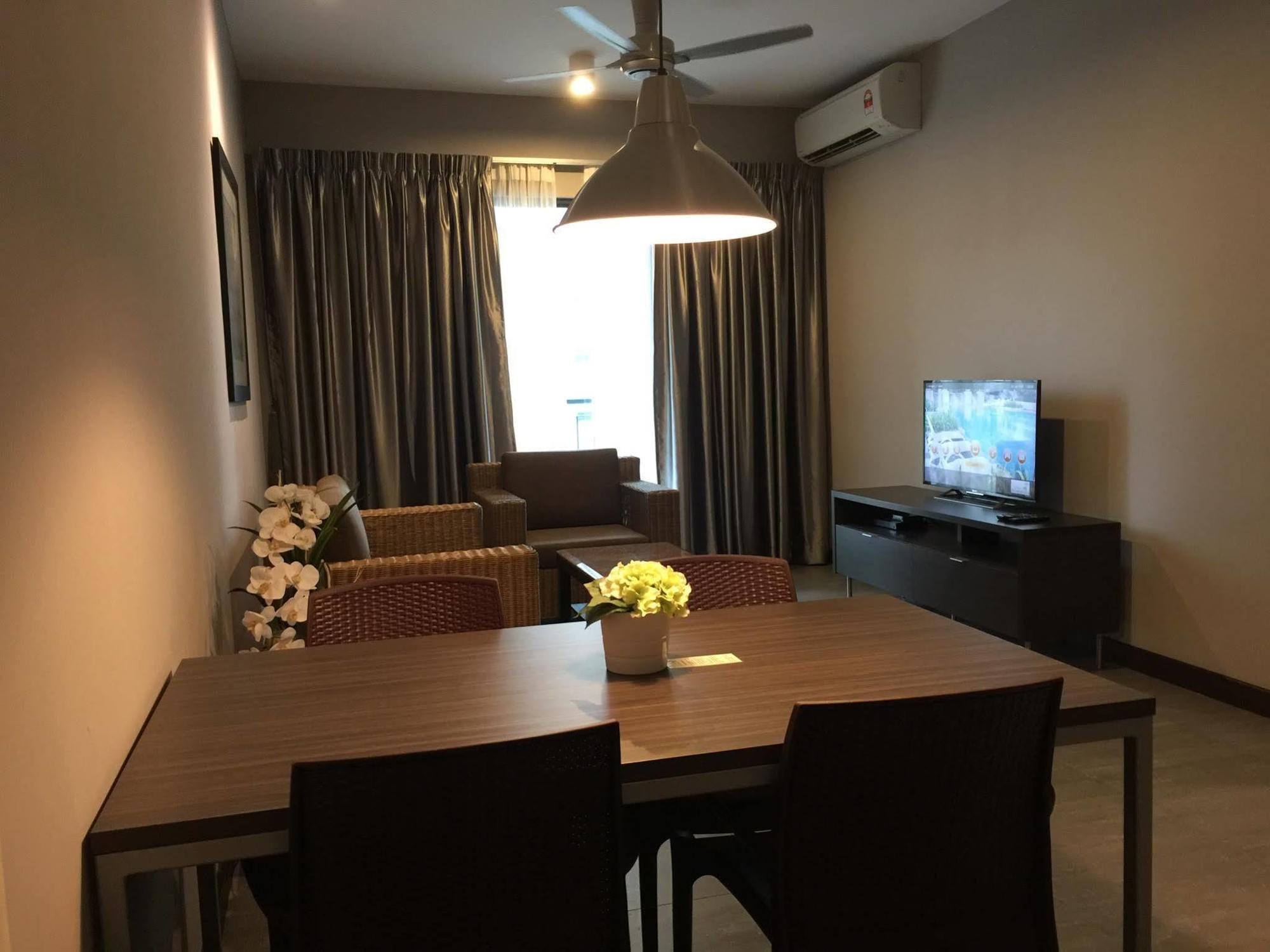 Acappella Suite Hotel, Shah Alam Esterno foto